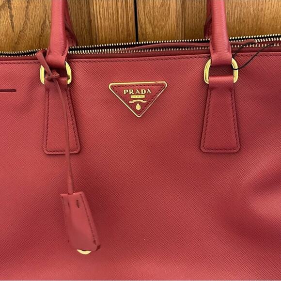 Prada $3,495 Galleria Saffiano Large Leather Bag 100% Authentic - Picture 4 of 12